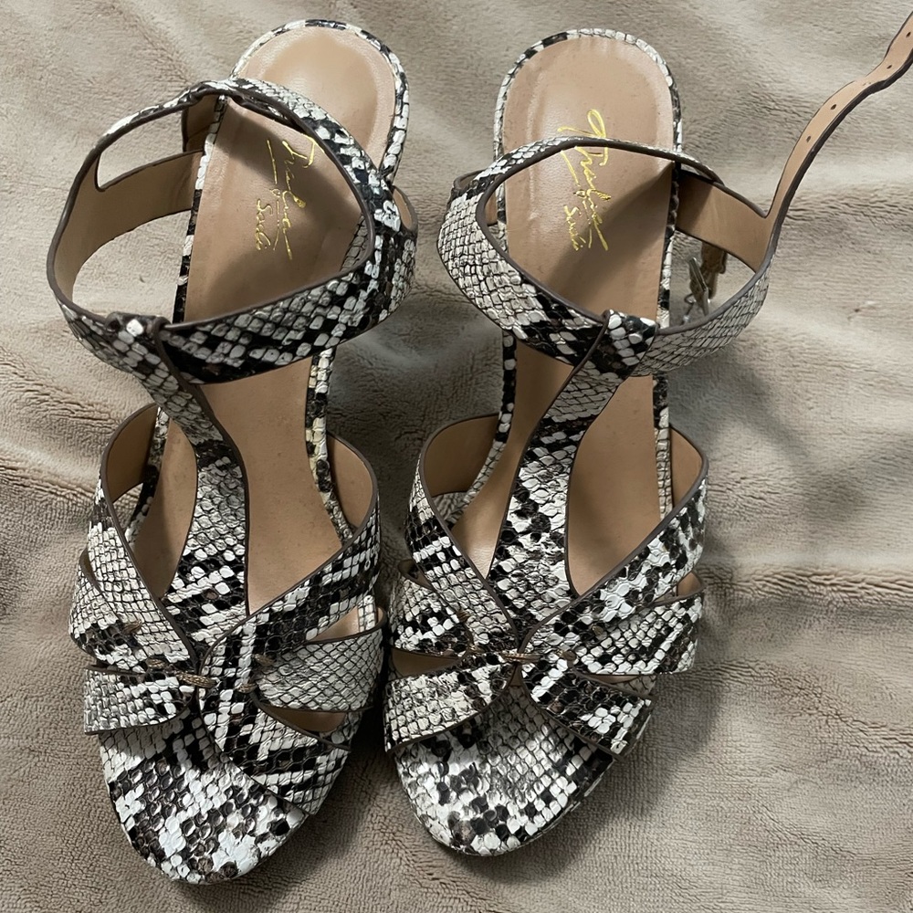Thalia Sodi strappy platform heel
